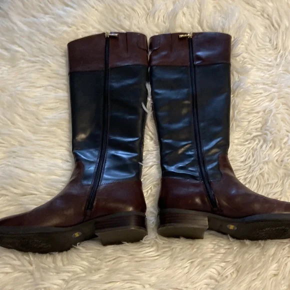 Vince Camuto Karen Equestrian Leather
Boot Brown & Black 6 1/2 M - Picture 11 of 17